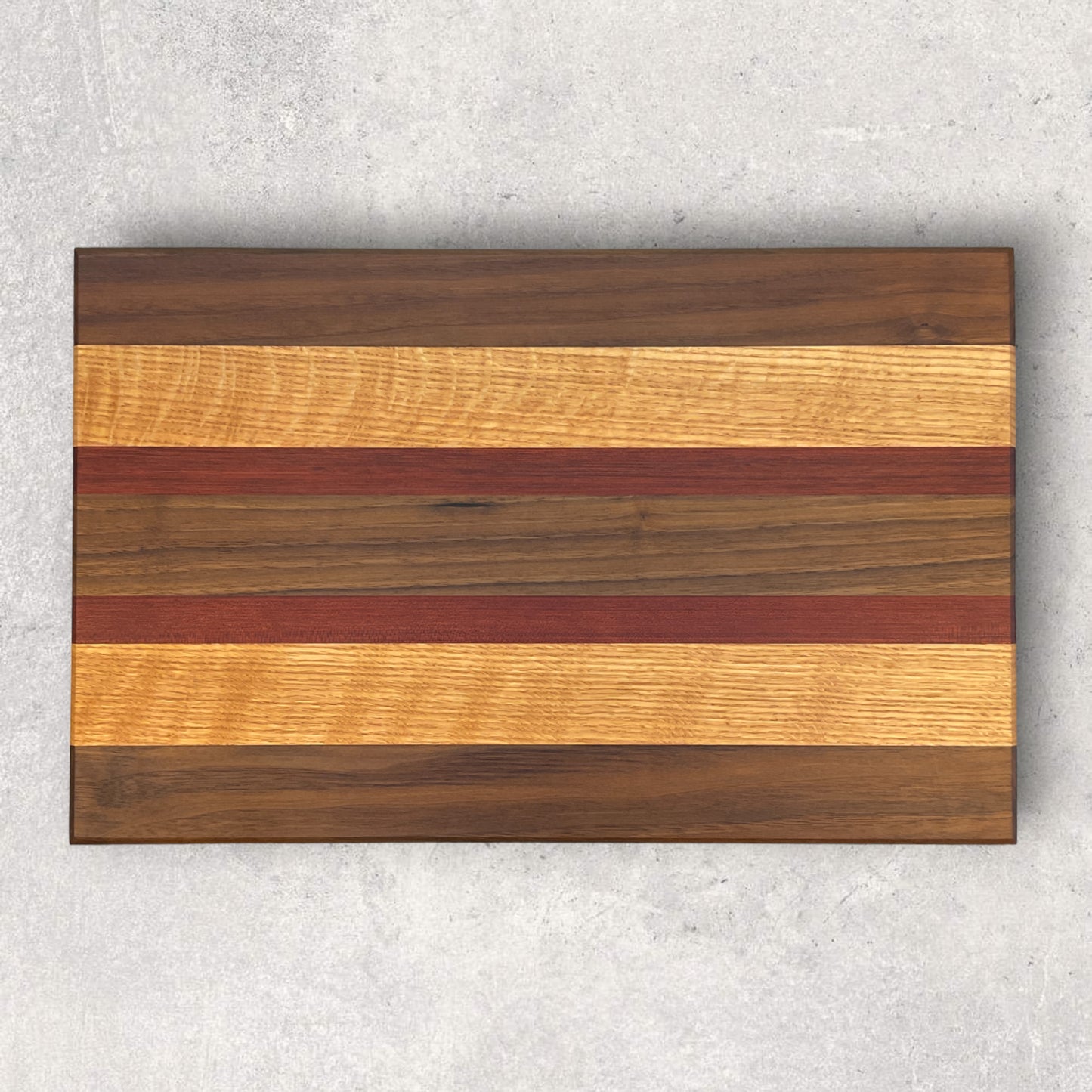 TRIPLE BLEND CUTTING BOARD