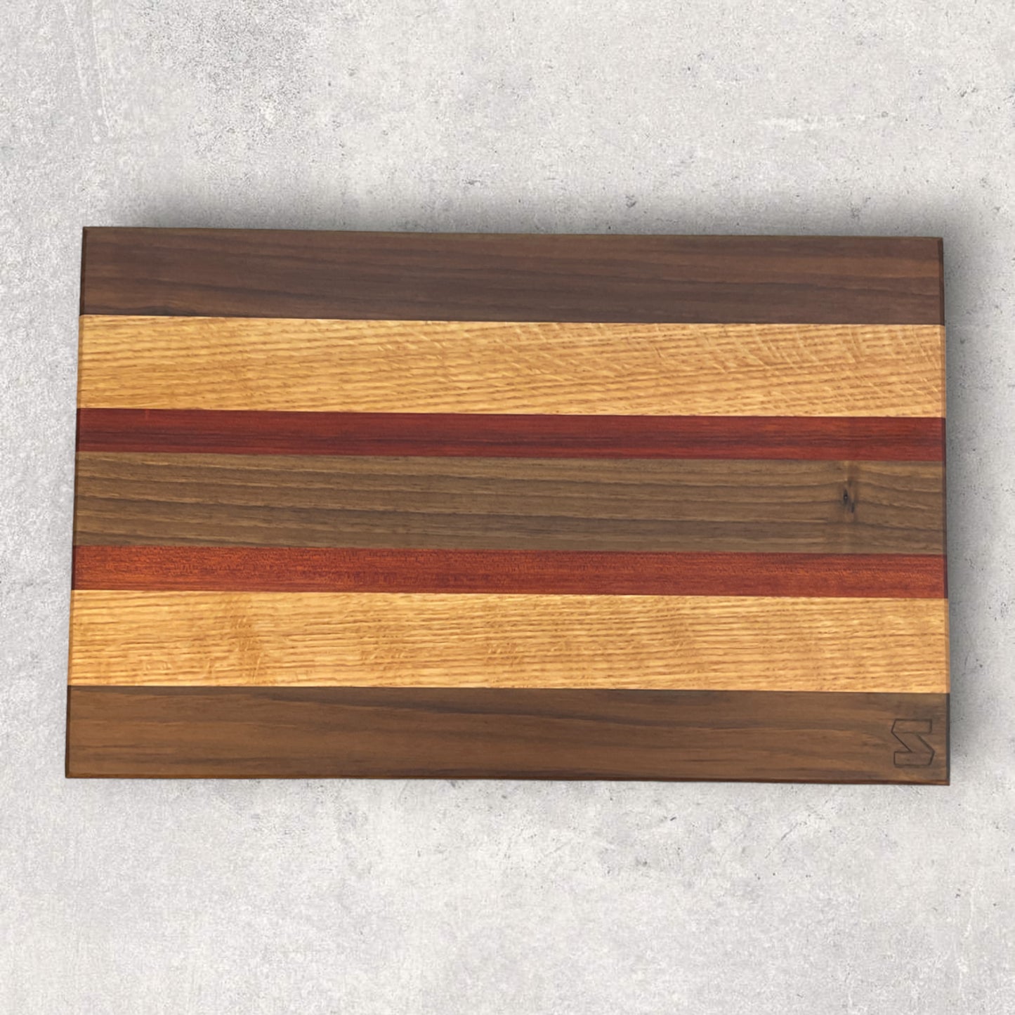 TRIPLE BLEND CUTTING BOARD