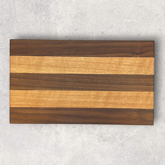 OAK & WALNUT STRIPED CUTTING BOARD