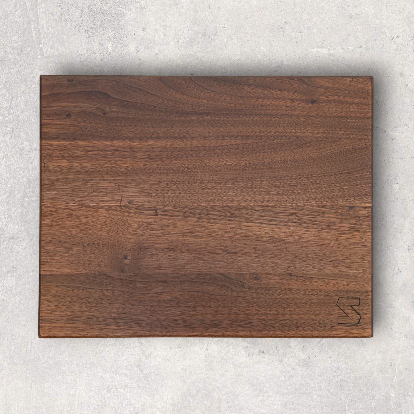 BLACK WALNUT CUTTING BOARD