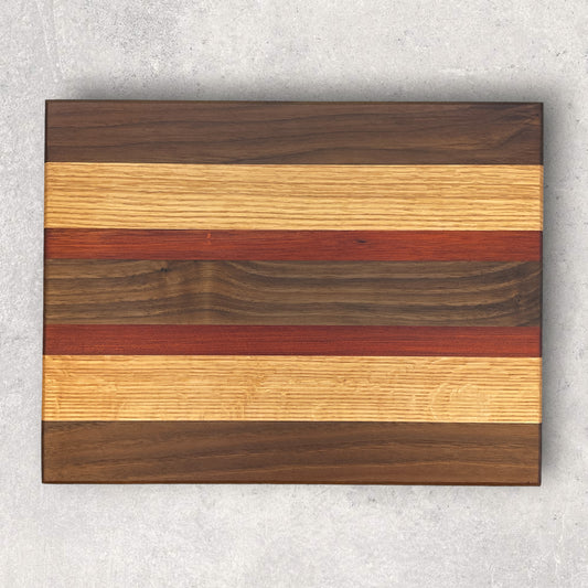 TRIPLE BLEND CUTTING BOARD