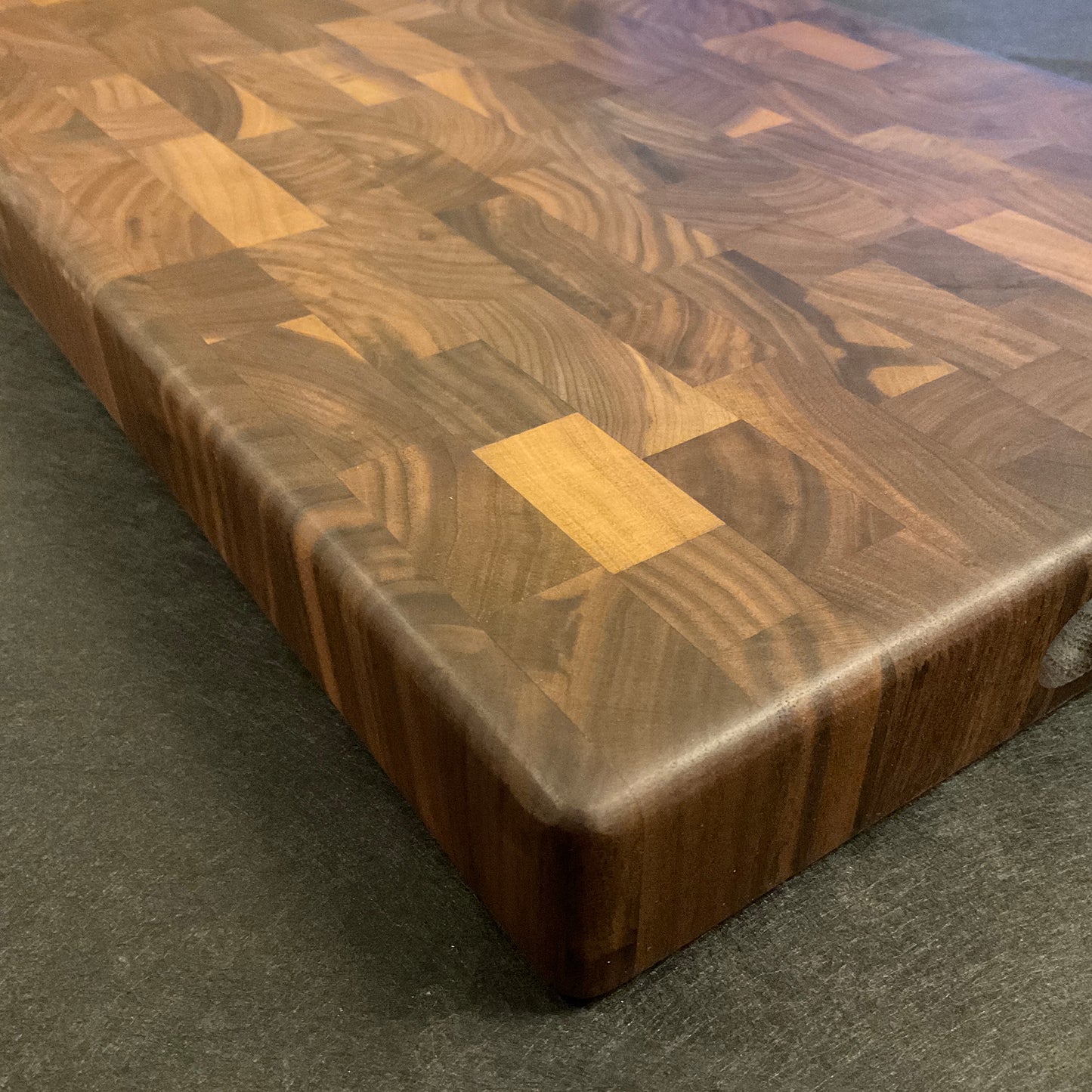 BLACK WALNUT END GRAIN CUTTING BOARD